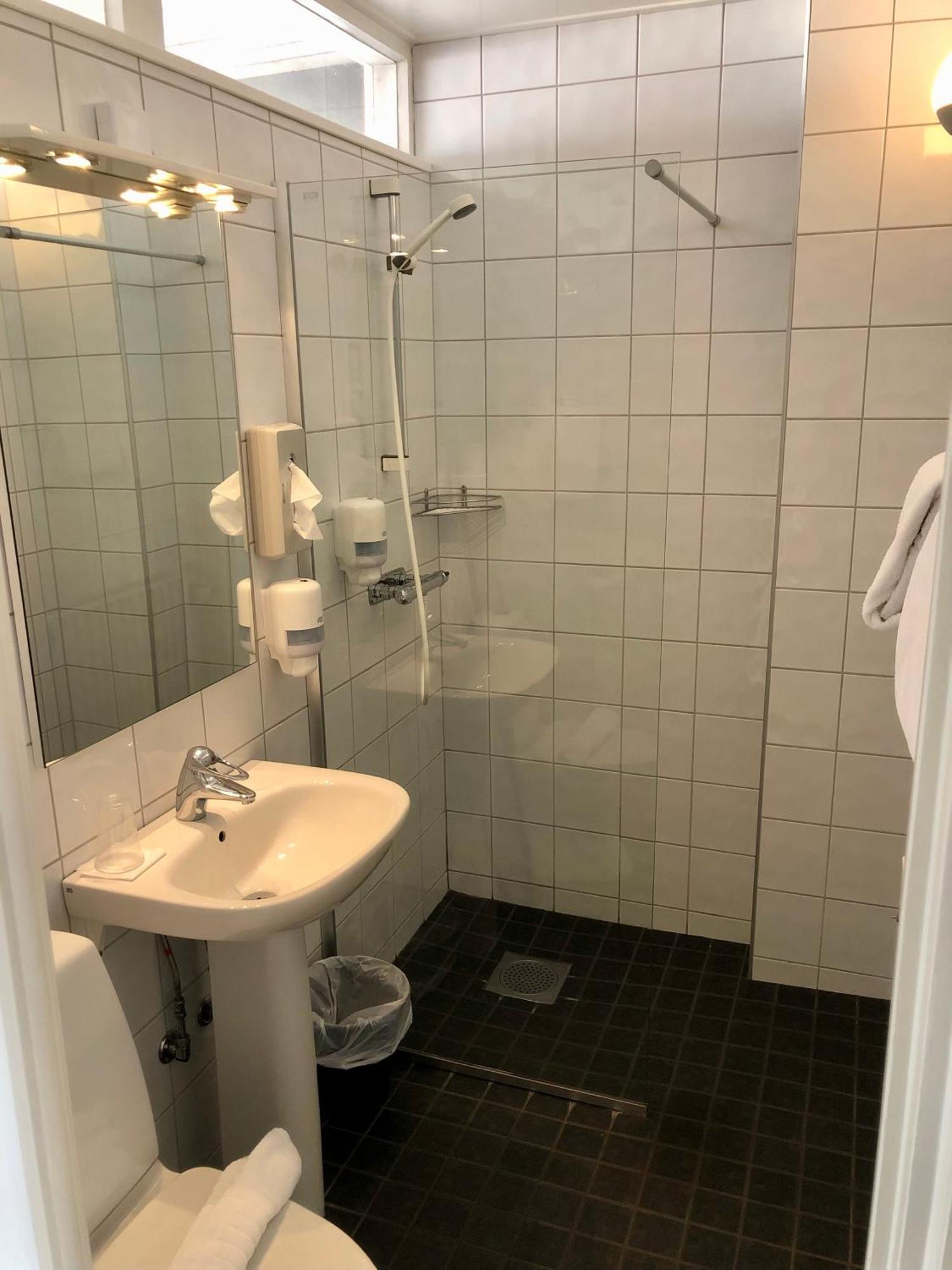 Vaetterleden Hotell & Restaurang Gränna Εξωτερικό φωτογραφία